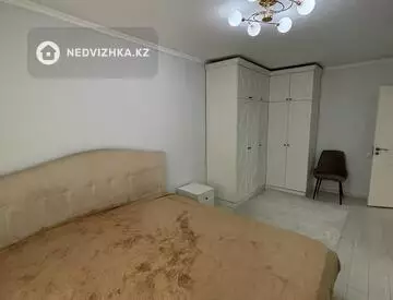 3-комнатная квартира, этаж 4 из 5, 70 м², миниатюра 8