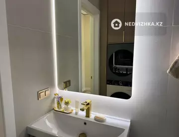 3-комнатная квартира, этаж 3 из 15, 73 м², миниатюра 2
