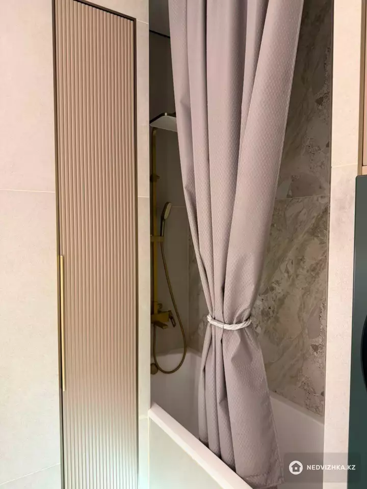 3-комнатная квартира, этаж 3 из 15, 73 м²