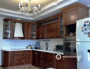 3-бөлмелі пәтер, қабат 3 барлық қабат саны 16, 160 м², 4-нобай