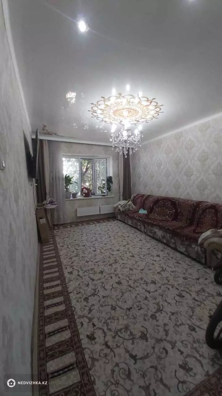 2-комнатная квартира, этаж 3 из 5, 54 м²