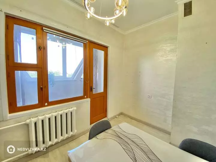 3-комнатная квартира, этаж 6 из 9, 72 м², фотография 4