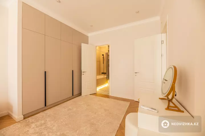 3-комнатная квартира, этаж 7 из 20, 85 м², Посуточно, фотография 3