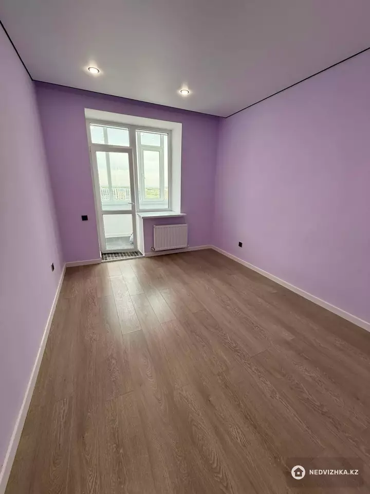 2-комнатная квартира, этаж 11 из 12, 71 м², фотография 3