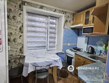 2-комнатная квартира, этаж 1 из 9, 52 м², Посуточно