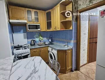 2-комнатная квартира, этаж 1 из 9, 52 м², Посуточно