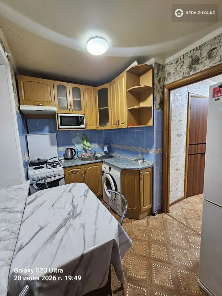2-комнатная квартира, этаж 1 из 9, 52 м², Посуточно, фотография 2