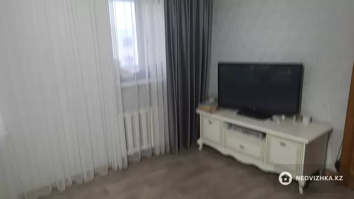 1-комнатная квартира, этаж 5 из 5, 35 м², фотография 4