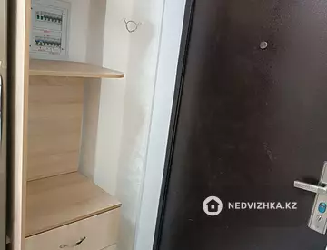 2-комнатная квартира, этаж 5 из 5, 63 м², миниатюра 2