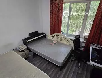 3-комнатная квартира, этаж 1 из 5, 74 м², миниатюра 10