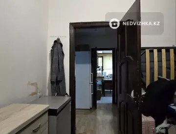 3-комнатная квартира, этаж 1 из 5, 74 м², миниатюра 12