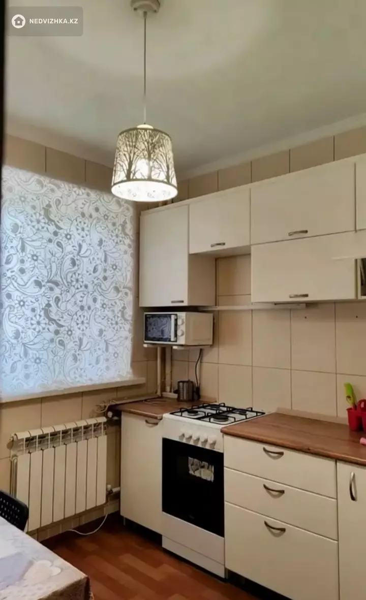1-комнатная квартира, этаж 4 из 4, 36 м², фотография 3