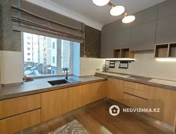 3-комнатная квартира, этаж 2 из 9, 90 м², миниатюра 4