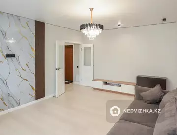 2-комнатная квартира, этаж 5 из 14, 65 м², миниатюра 4