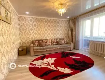 3-комнатная квартира, этаж 5 из 5, 64 м², миниатюра 1