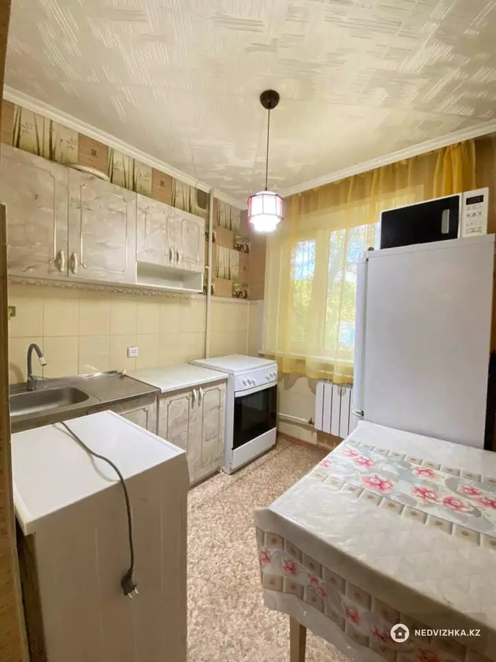 1-комнатная квартира, этаж 2 из 5, 31 м², фотография 2