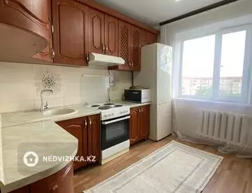4-комнатная квартира, этаж 9 из 9, 79 м², миниатюра 1