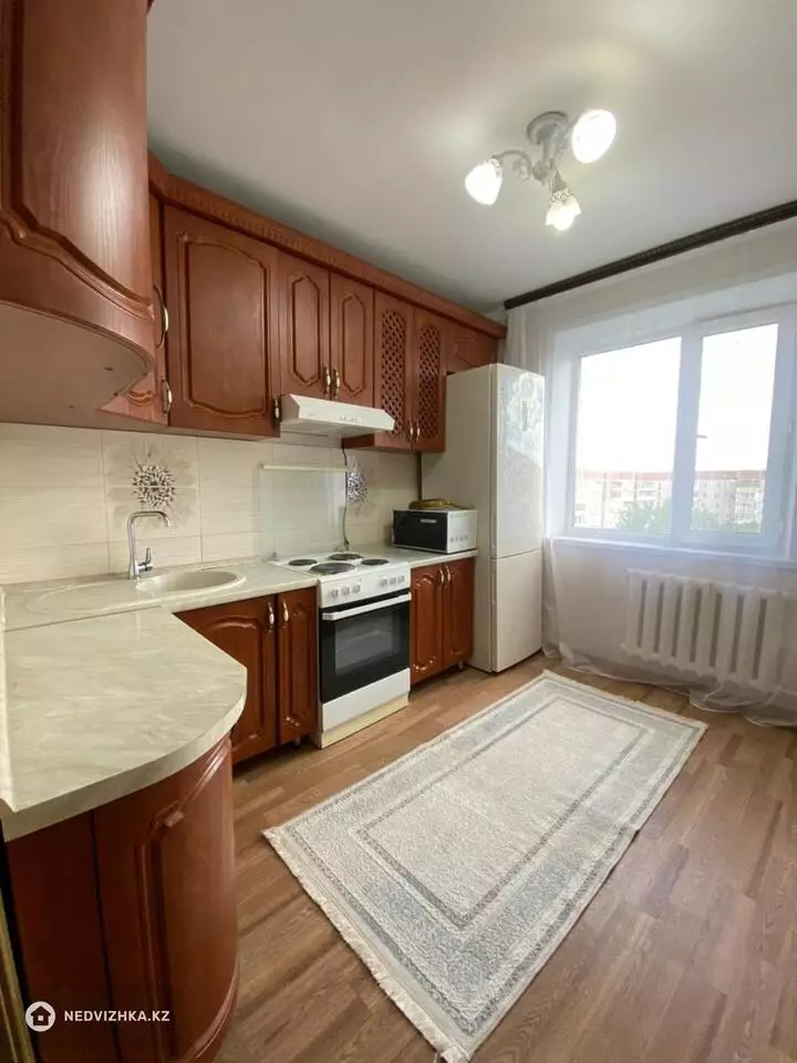 4-комнатная квартира, этаж 9 из 9, 79 м²