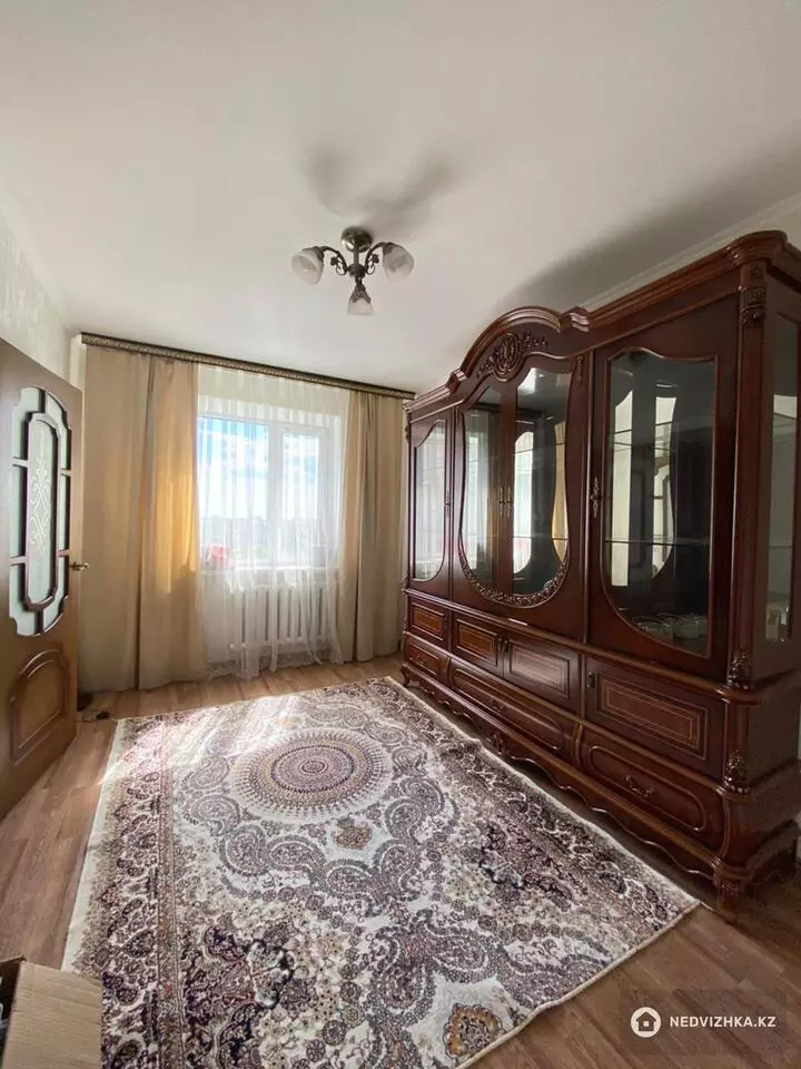 4-комнатная квартира, этаж 9 из 9, 79 м², фотография 5