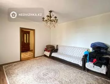 4-комнатная квартира, этаж 9 из 9, 79 м², миниатюра 4