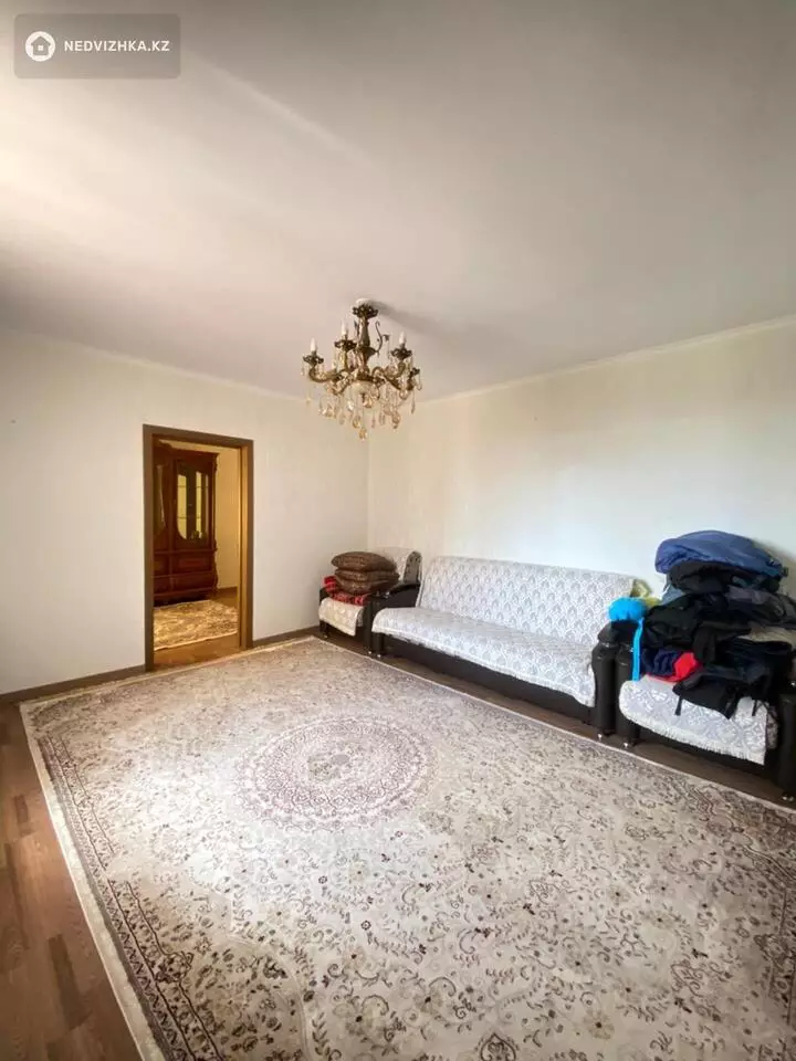 4-комнатная квартира, этаж 9 из 9, 79 м², фотография 4