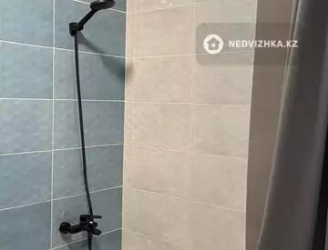 2-комнатная квартира, этаж 9 из 10, 46 м², миниатюра 8