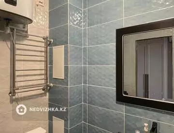 2-комнатная квартира, этаж 9 из 10, 46 м², миниатюра 10