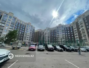 2-комнатная квартира, этаж 9 из 10, 46 м², миниатюра 12