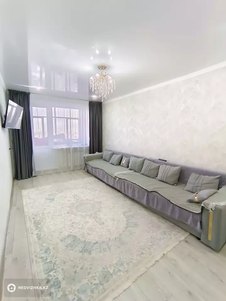 2-комнатная квартира, этаж 16 из 16, 52 м²