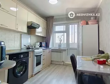 2-комнатная квартира, этаж 16 из 16, 52 м², миниатюра 6
