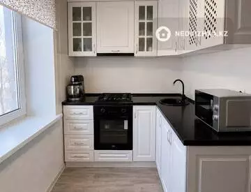 3-комнатная квартира, этаж 5 из 9, 60 м², миниатюра 1