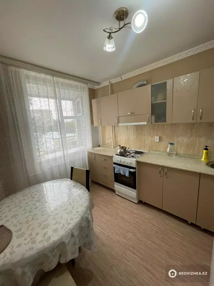 3-комнатная квартира, этаж 5 из 9, 64 м²