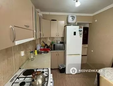 3-комнатная квартира, этаж 5 из 9, 64 м², миниатюра 2