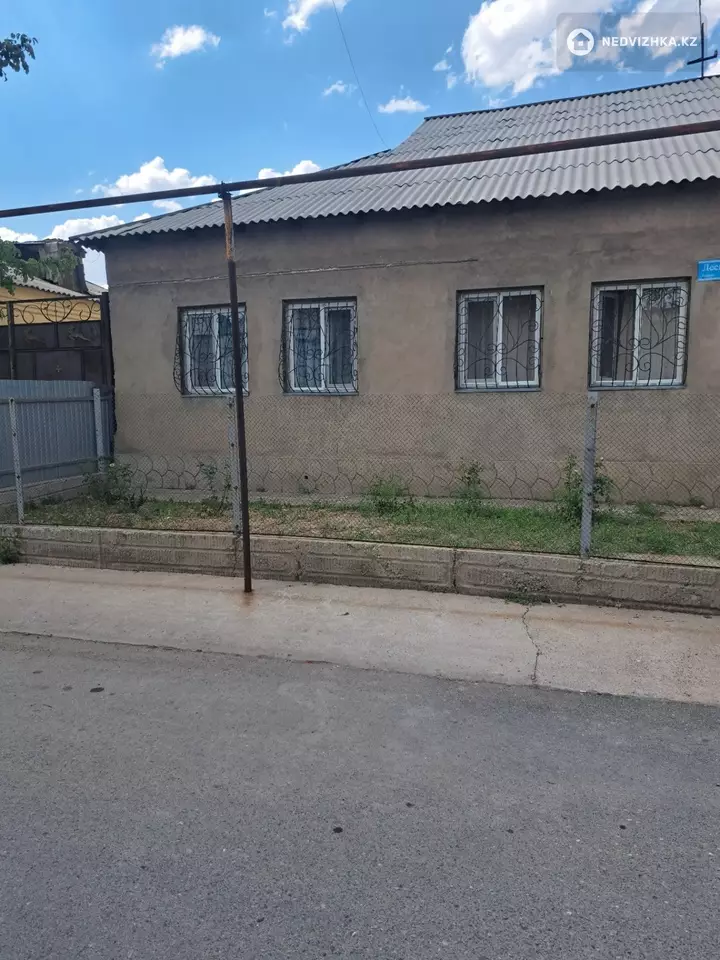 5-комнатный дом, 3.5 соток, 4 м²