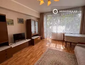 2-комнатная квартира, этаж 5 из 5, 64 м², миниатюра 1