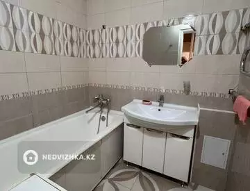 2-комнатная квартира, этаж 5 из 5, 64 м², миниатюра 9