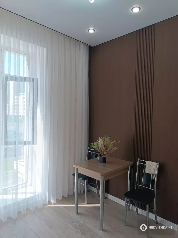 1-комнатная квартира, этаж 3 из 10, 38 м², На длительный срок, фотография 5