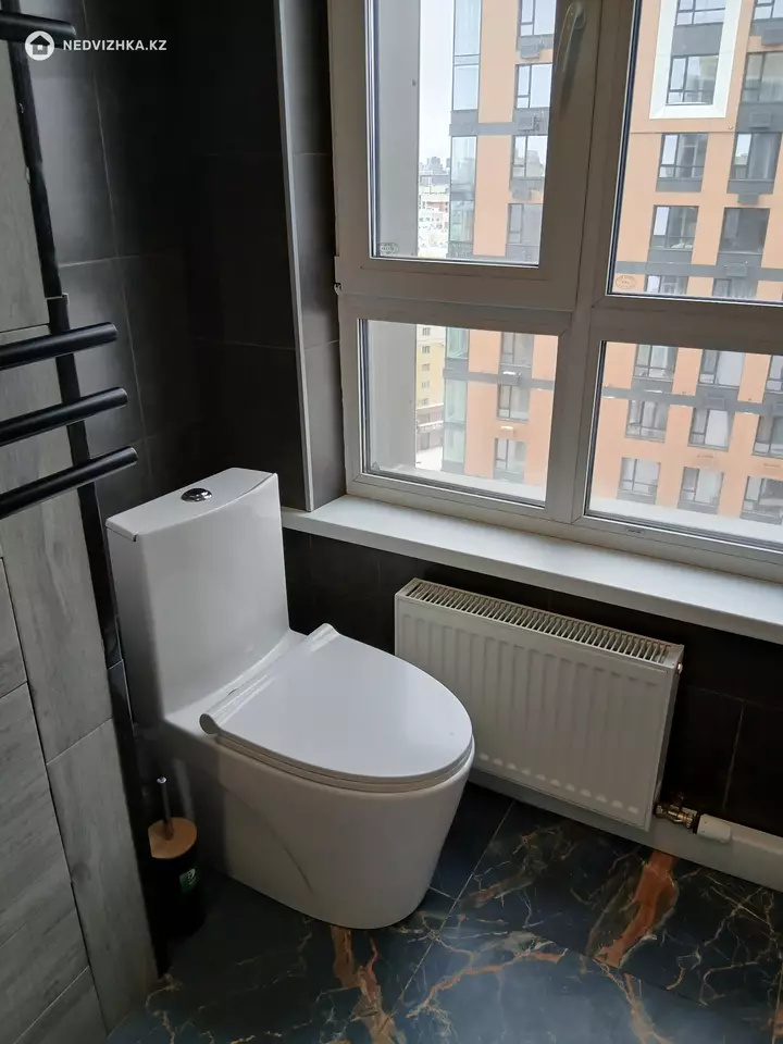 2-комнатная квартира, этаж 15 из 16, 63 м², фотография 3