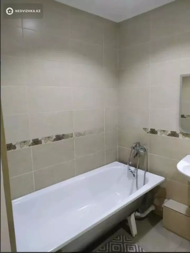 3-комнатная квартира, этаж 2 из 3, 67 м², фотография 5