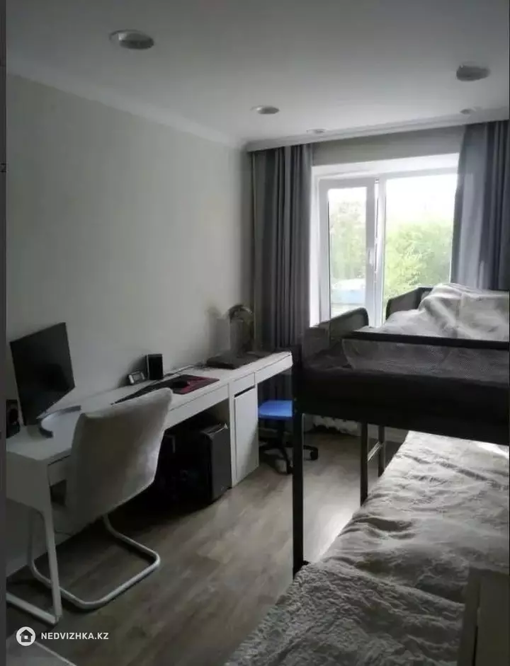 3-комнатная квартира, этаж 2 из 3, 67 м², фотография 4