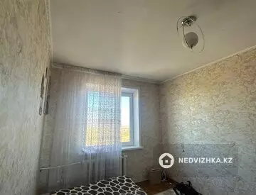 4-комнатная квартира, этаж 10 из 10, 76 м²