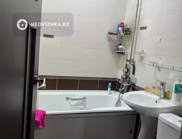 1-комнатная квартира, этаж 4 из 5, 35 м², На длительный срок