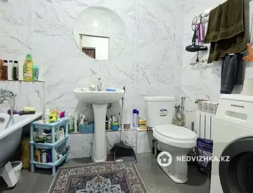 1-комнатная квартира, этаж 7 из 15, 44 м², миниатюра 2