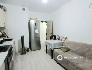 1-комнатная квартира, этаж 7 из 15, 44 м², миниатюра 5
