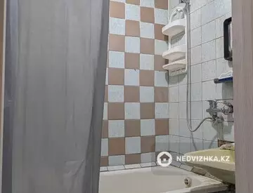3-комнатная квартира, этаж 2 из 5, 63 м², миниатюра 7