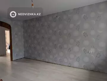 3-комнатная квартира, этаж 2 из 5, 63 м², миниатюра 12