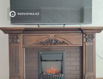 4-комнатная квартира, этаж 16 из 25, 130 м², Посуточно