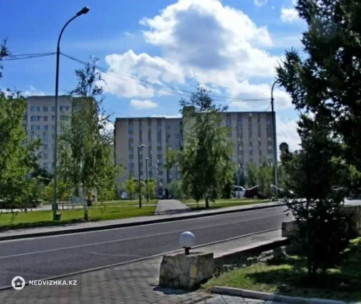 3-комнатная квартира, этаж 9 из 9, 81 м²