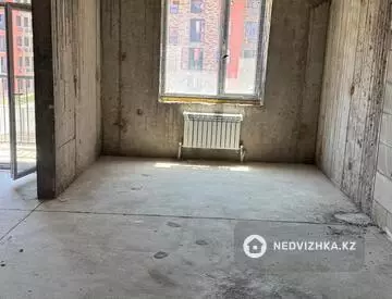 1-комнатная квартира, этаж 3 из 6, 74 м²