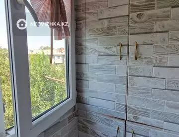 3-комнатная квартира, этаж 5 из 5, 66 м²